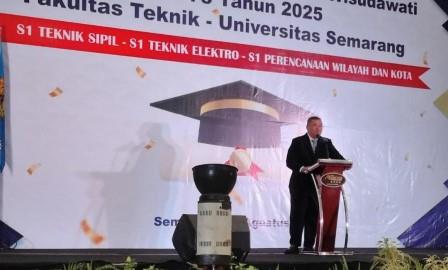 Dekan Fakultas Teknik USM Lepas 197 Calon Wisudawan