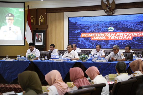 Gubernur Ahmad Luthfi Minta BUMD Harus Bisa Dukung Pendapatan Asli Daerah