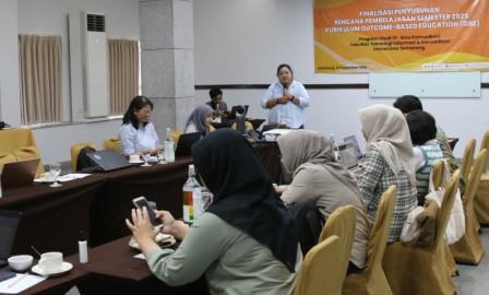 Prodi Ilmu Komunikasi USM Finalisasi Kurikulum OBE