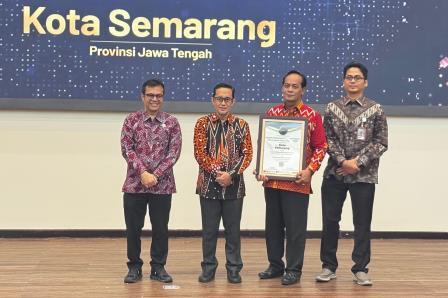 Komitmen Wujudkan Tranformasi Digital, Pemkot Semarang Raih Penghargaan GM-DTGI Award 2025