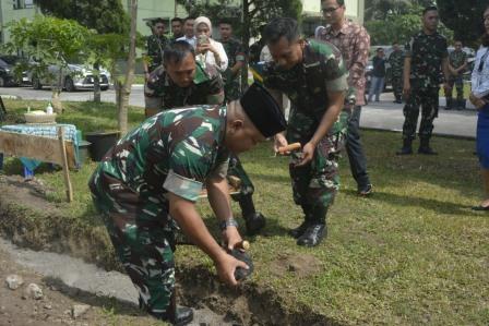 Danrem 073/Makutarama Letakkan Batu Pertama Pembangunan Musala Apartemen Rama