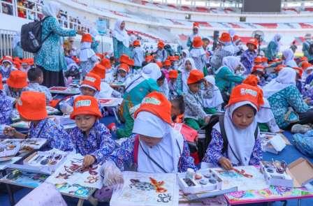 27.000 Siswa PAUD Pecahkan Rekor Muri lewat Gerakan Membatik Serentak