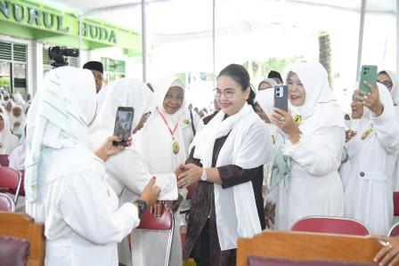Ajukan Raperda Pondok Pesanten, Agustina Sebut Ponpes Ajang Pembentukan Karakter, Displin dan Intektualitas Santri