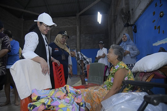 Agustina Wilujeng Tegaskan Seluruh Warga Terdampak Banjir di Titik-Titik Pengungsian Dapat Bantuan Pemkot Semarang