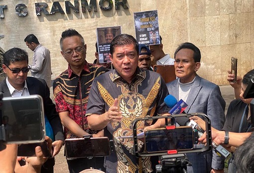 Komjak Minta Kejaksaan Segera Eksekusi Silfester Matutina