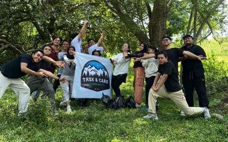 13 Mahasiswa Ilkom USM Menyusuri Alam sambil Jaga Kebersihan Bukit Diponegoro Semarang