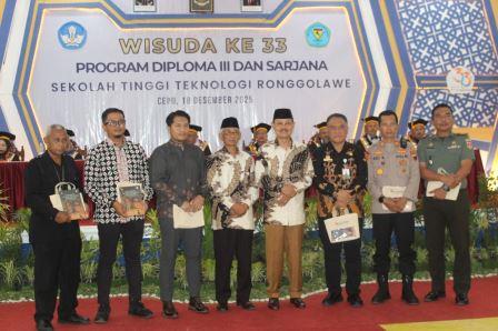 Wisuda ke-33 STTR Cepu, Tegaskan Transformasi Menuju Universitas Teknologi Ronggolawe