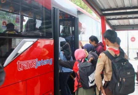 Gubernur Ahmad Luthfi Siapkan Trans Jateng Koridor Magelang-Temanggung, Tekan Biaya Transportasi Warga