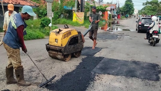 Perbaiki Infrastruktur, Pemkot Pekalongan Prioritaskan Jalan Rusak Parah