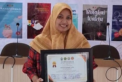 Ketua Satupena Temanggung Wiwik Hartati