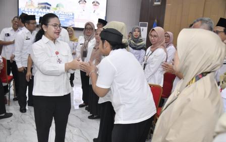 Wali Kota Agustina Wilujeng Lepas 63 ASN Pemkot Semarang ke Tanah Suci