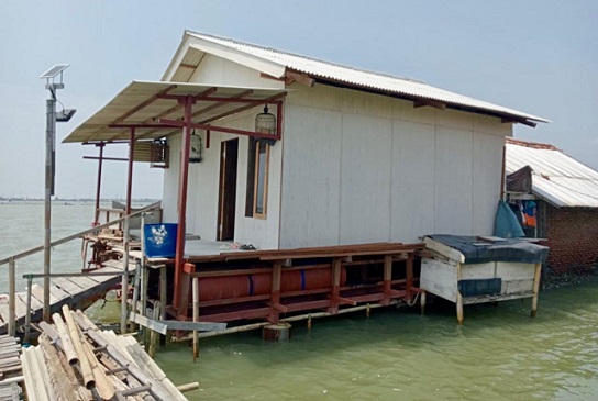 Pemprov Jateng Bangun 20 Unit Rumah Apung bagi Terdampak Rob di Demak Tahun Ini