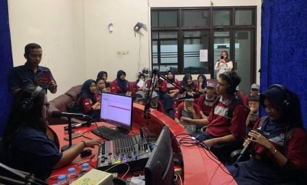 100 Siswa SMK Texmaco Semarang Kunjungi USM