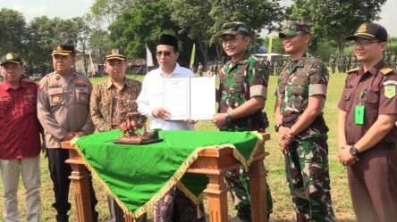 TMMD di Desa Waru Ditutup, Jembatan Ambrol Kini Kembali Menghubungkan Warga