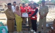 PMI Serahkan Bantuan Uang Tunai untuk Korban Kebakaran Bancak
