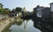 Atasi Sedimentasi, Pemkab Kendal Lakukan Pengerukan Sungai